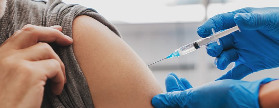 6 Ways Employers Can Communicate and Adopt Vaccine Policies